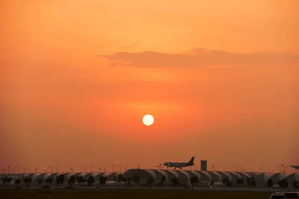 Aeroporto Moderno Pôr Sol — Fotografia de Stock