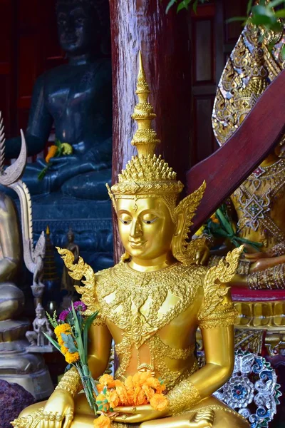 Image Dorée Bouddha Révérence Dans Les Sutras Bouddhistes Wat Luang — Photo