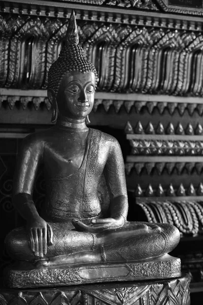 Estátua Ouro Buddha Templo Tailândia — Fotografia de Stock