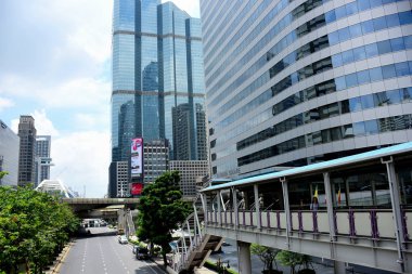 Bangkok 'taki modern ofis binaları
