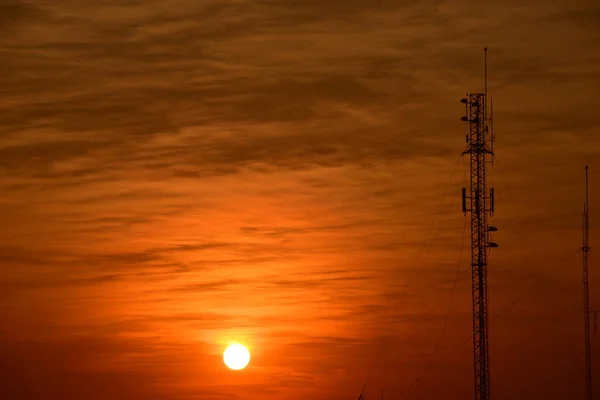 Elektrická Věž Při Západu Slunce — Stock fotografie