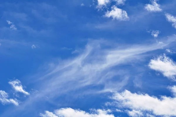 Ciel Bleu Avec Des Nuages Blancs Sont Utilisés Comme Images — Photo