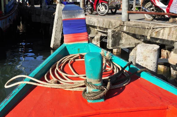 Blick Auf Den Thailändischen Fischereihafen Einem Klaren Hellen Tag — Stockfoto
