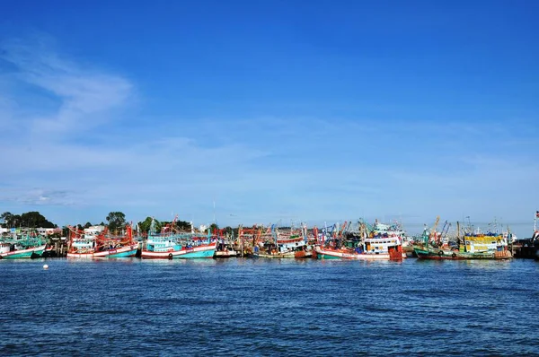 Vista Porto Pesca Tailandês Dia Claro Brilhante — Fotografia de Stock