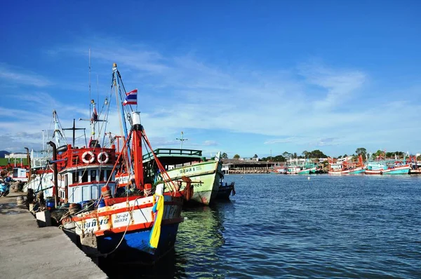 Vista Porto Pesca Tailandês Dia Claro Brilhante — Fotografia de Stock