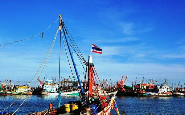 Uitzicht Thaise Vissershaven Een Heldere Heldere Dag — Stockfoto