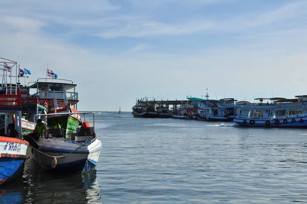 Uitzicht Thaise Vissershaven Een Heldere Heldere Dag — Stockfoto