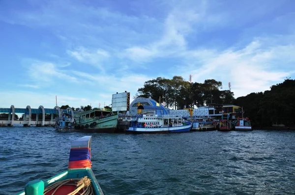 Vista Porto Pesca Tailandês Dia Claro Brilhante — Fotografia de Stock