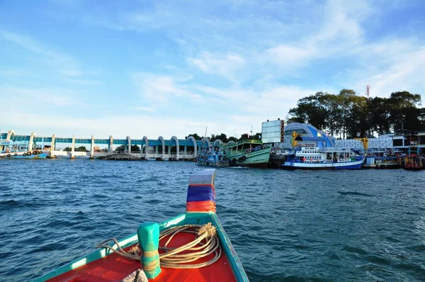 Puerto Fluvial Ciudad Tailandesa — Foto de Stock