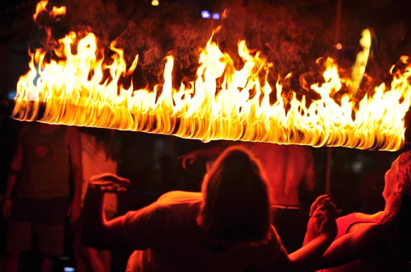 Fire Show Performance Beachfront Restaurant Thailand Tourist Attraction — Stock Photo, Image