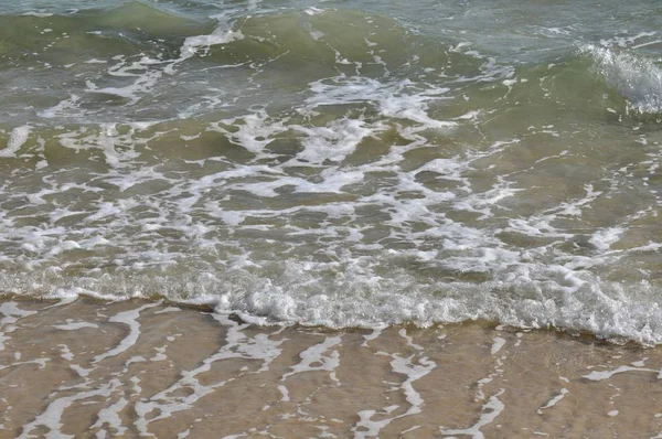 Zeekust Met Grote Golven — Stockfoto