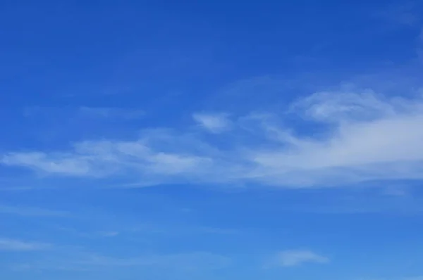 Nuvens Brancas Céu Azul — Fotografia de Stock