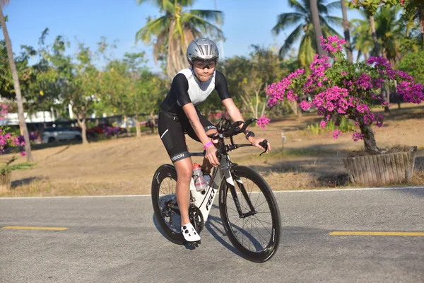 Enero 2014 Tailandia Hombre Ciclista Bicicleta Deportiva Competición Bicicletas —  Fotos de Stock