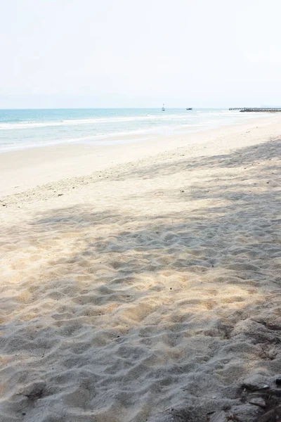 Hermosa Costa Del Mar Día Soleado — Foto de Stock