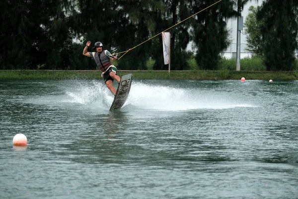 Oktober 2018 Thailand Man Wakeboarding Vatten Stadsparken — Stockfoto