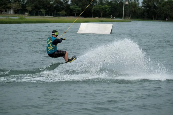 Oktober 2018 Thailand Man Wakeboarding Vatten Stadsparken — Stockfoto