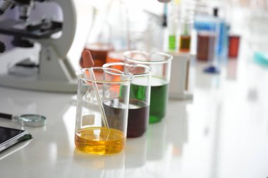 Bilimadamı laboratuvar test tüpü, gelecek ton, bilimsel araştırma, laboratuarda bilimsel aletler.