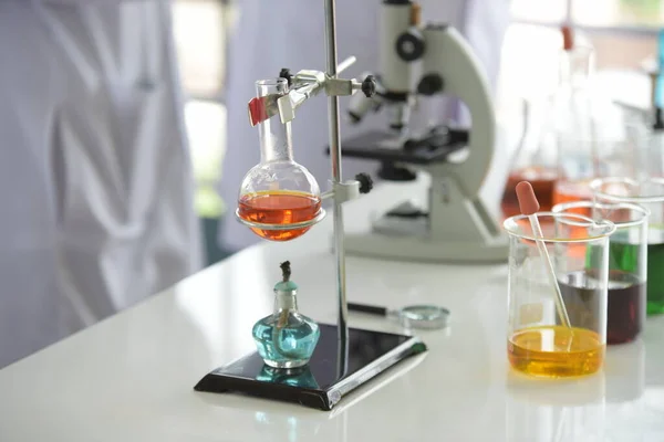 Cientistas Que Trabalham Laboratório — Fotografia de Stock