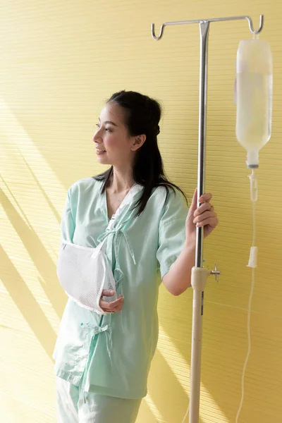 Beautiful Young Patient Sending Sweet Smile Healed Recovery Room Hospital — Stock Photo, Image