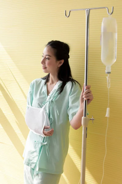 Beautiful Young Patient Sending Sweet Smile Healed Recovery Room Hospital — Stock Photo, Image