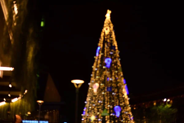 Árvore Natal Com Luzes Bokeh — Fotografia de Stock