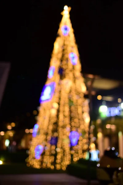 Arbre Noël Avec Des Lumières Bokeh Floues — Photo
