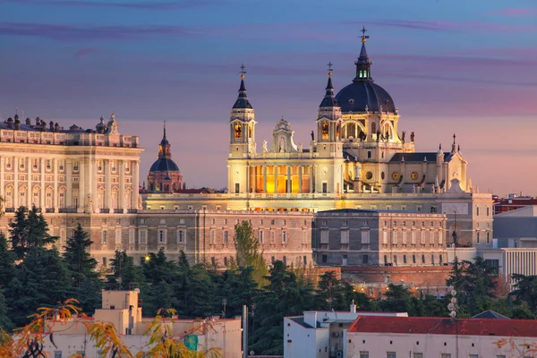 Madrid during sunset. — Stock Photo, Image