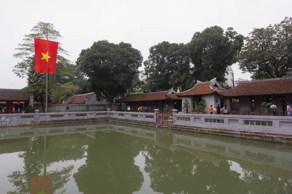 Hanoi Vietnam Mars 2018 Ancien Étang Eau Bénite Puits Thien — Photo