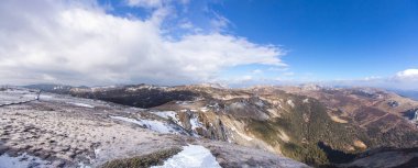 Panorama görünüm gün ışığı Shika kar dağ Shangri-La