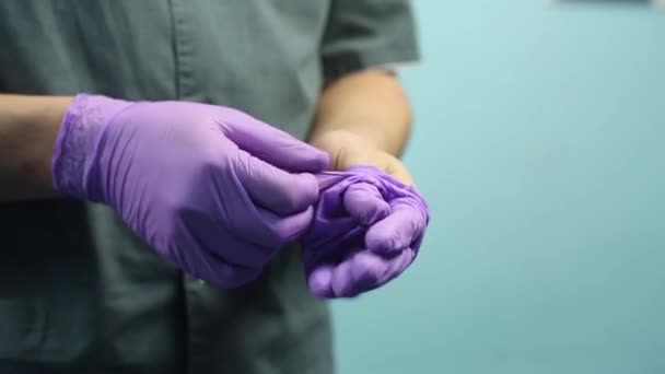 Médecin Met Des Gants Chirurgicaux — Video