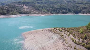 Amazing River Ormanı Dağ Manzarası Tepeden.