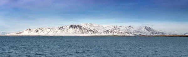 Panorama Faxafloi Bay Reykjavik Iceland Looking Snow Covered Mountains Bright — Stock Photo, Image