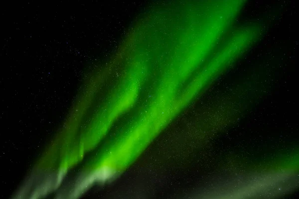 Zöld Aurora Borealis Patakok Észak Izland Myvatn Partján — Stock Fotó