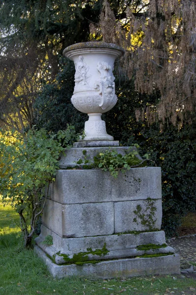 Adorno jardín de piedra — Foto de Stock