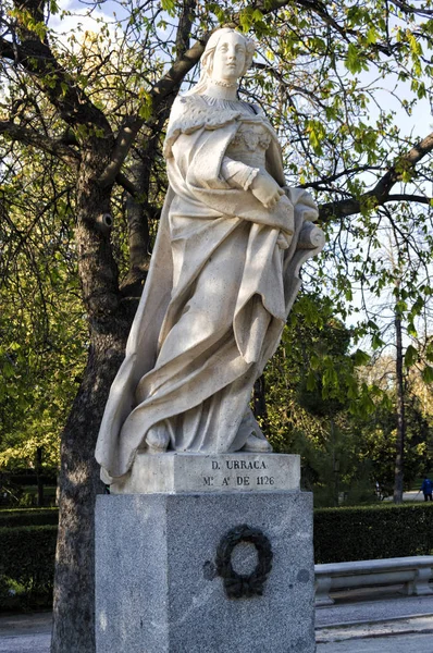 Королева камінь скульптура — стокове фото