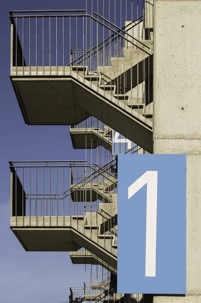 Außentreppe aus Beton — Stockfoto