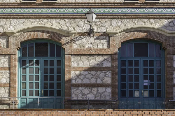 Twin Doors Stone Brick Facade Two Green Twin Doors Building — Stock Photo, Image