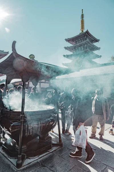 inciense duman Japonya Tapınağı