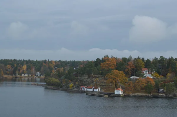 小海岛在瑞典在秋天 — 图库照片
