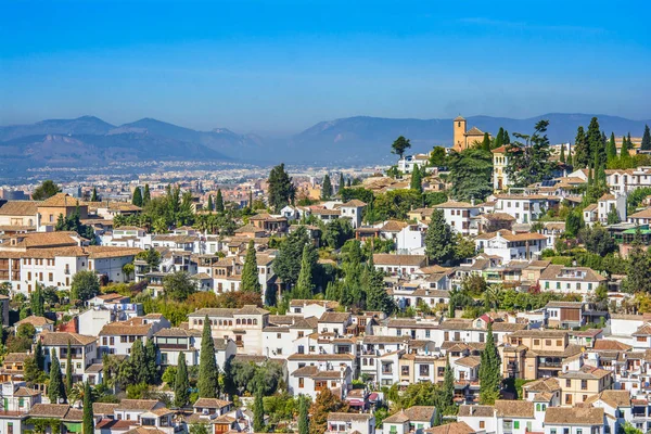 Barrio medieval del Albaicín, Granada, España — Foto de Stock