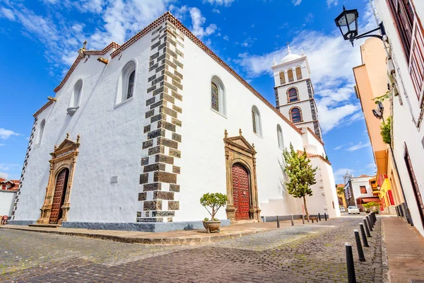 Гарачико, Тенерифе, Канарские острова, Испания - Street view of 16th — стоковое фото