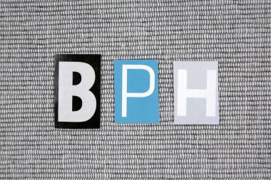 BPH (Selim Prostatik Hiperplazi) kısaltma gri arka plan üzerinde
