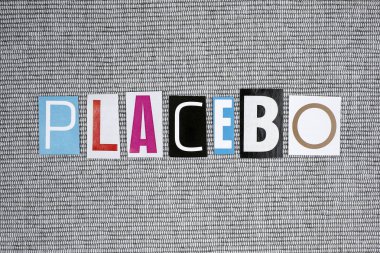 gri arka plan üzerinde plasebo kelime