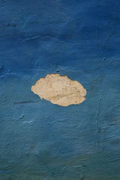 Textura antigua pared azul con pintura pelada —  Fotos de Stock