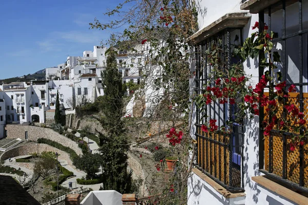 Frigiliana-een van de prachtige Spaanse witte dorpen in Andalusië, Costa del Sol — Stockfoto