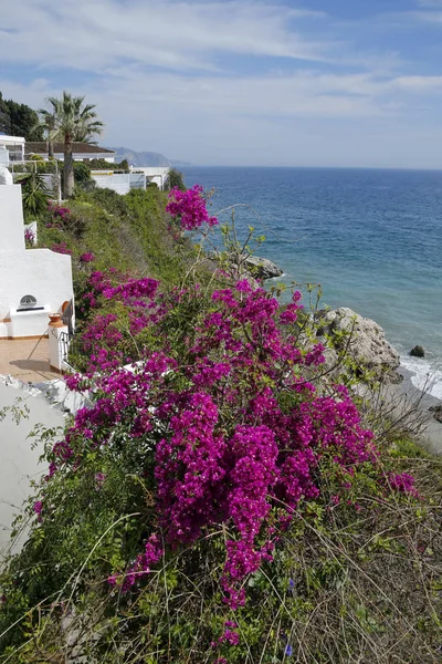 Nerja ünlü tatil costa del sol, malaga, İspanya — Stok fotoğraf