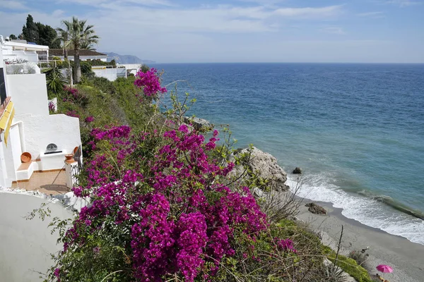Nerja ünlü tatil costa del sol, malaga, İspanya — Stok fotoğraf