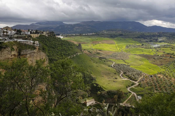 Ronda en de prachtige vallei in Andalusie, Spanje — Stockfoto