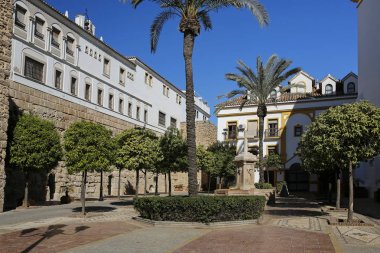 Marbella 'daki Plaza de la Iglesia, Costa del Sol, Endülüs, İspanya