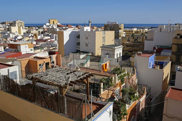 Arquitectura típica y colorida del casco antiguo de Almería, Andalucía, España —  Fotos de Stock